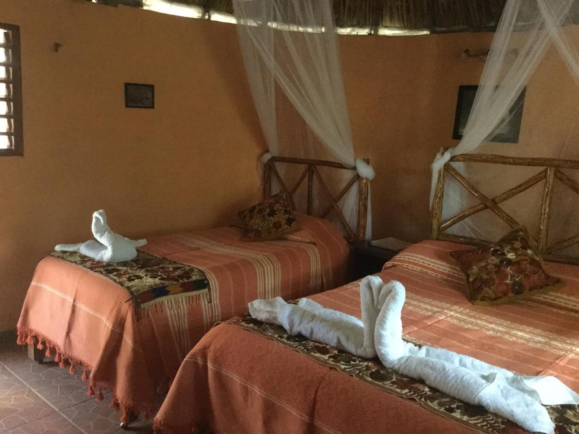 The Pickled Onion B&B And Restaurant Uxmal Santa Elena Habitación foto