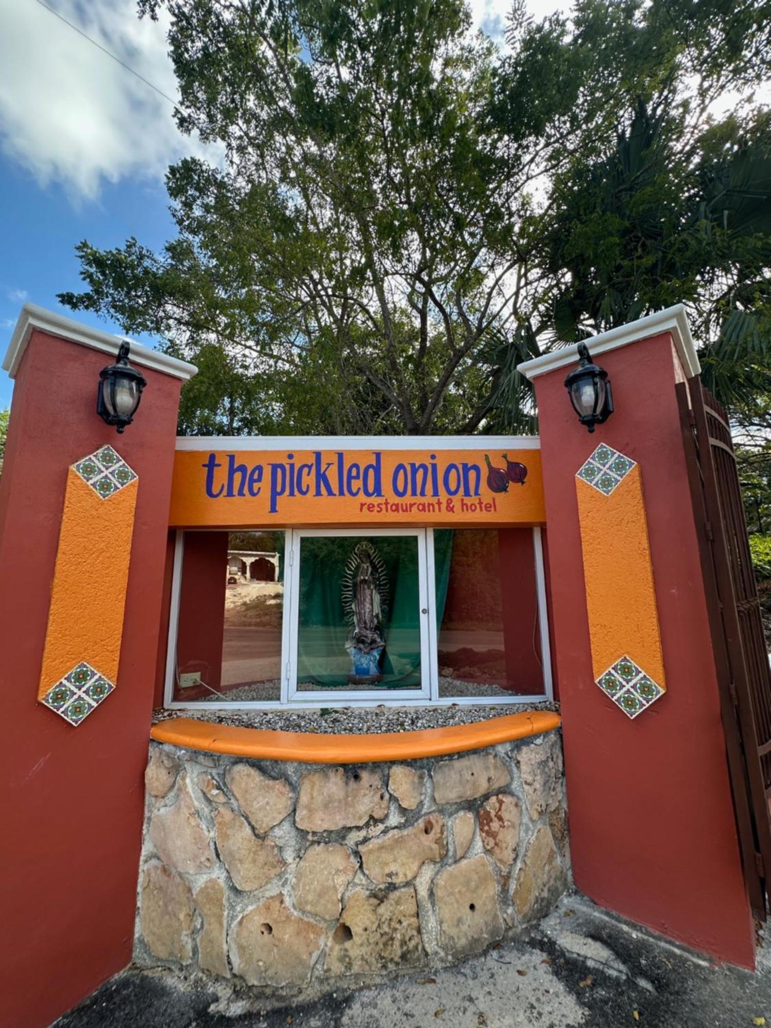 The Pickled Onion B&B And Restaurant Uxmal Santa Elena Exterior foto