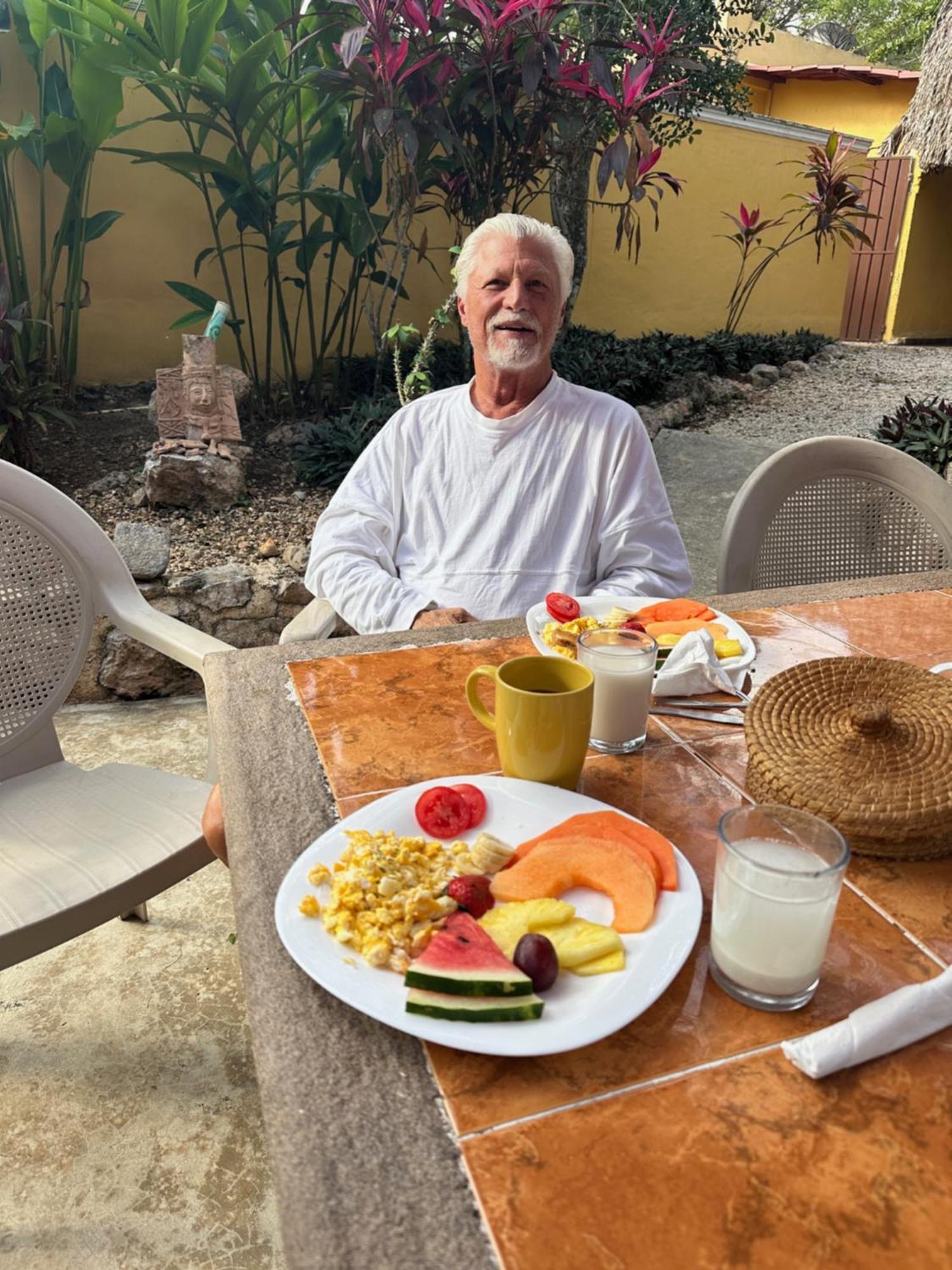 The Pickled Onion B&B And Restaurant Uxmal Santa Elena Exterior foto