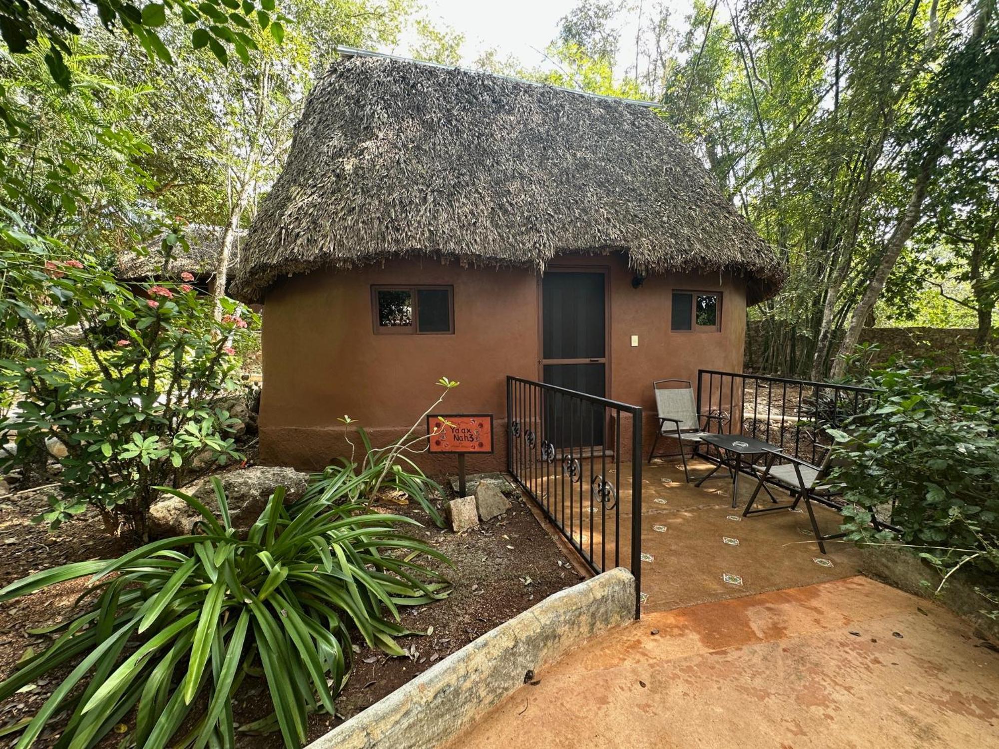 The Pickled Onion B&B And Restaurant Uxmal Santa Elena Exterior foto