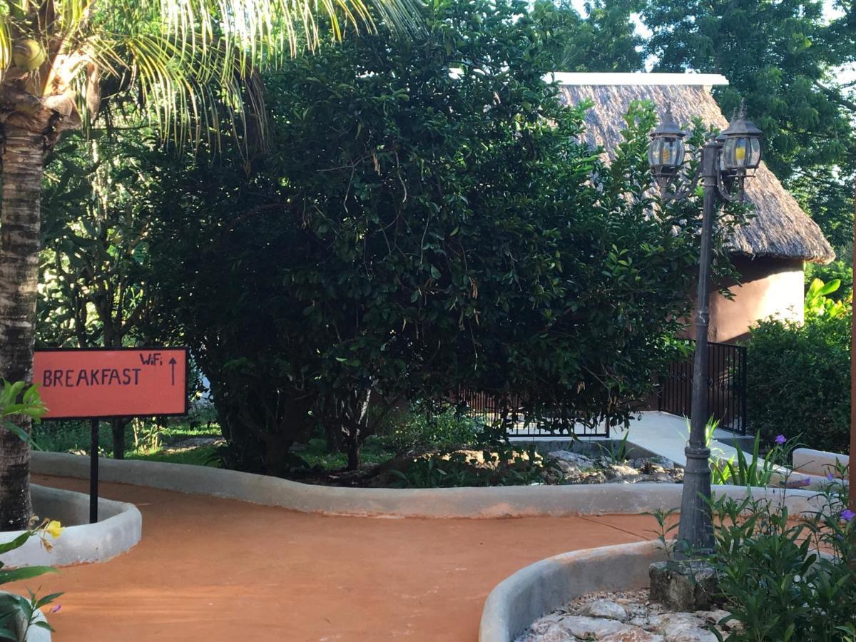 The Pickled Onion B&B And Restaurant Uxmal Santa Elena Exterior foto