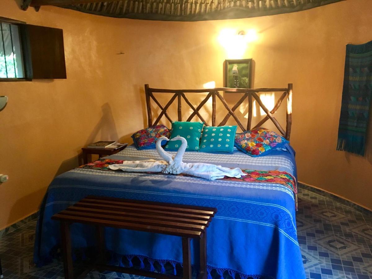 The Pickled Onion B&B And Restaurant Uxmal Santa Elena Exterior foto